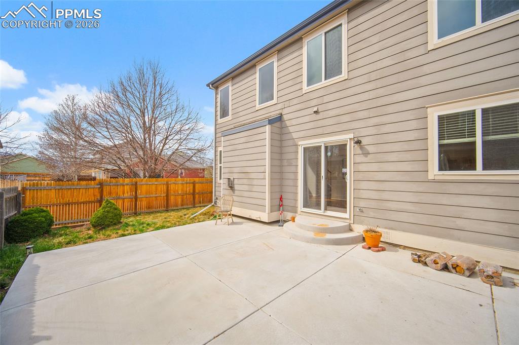 Image 36 of 46: Back of Structure