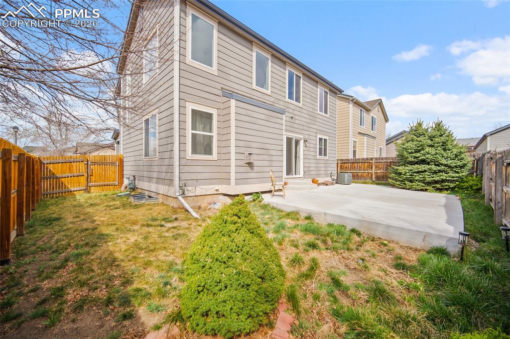 Image 37 of 46: Back of Structure