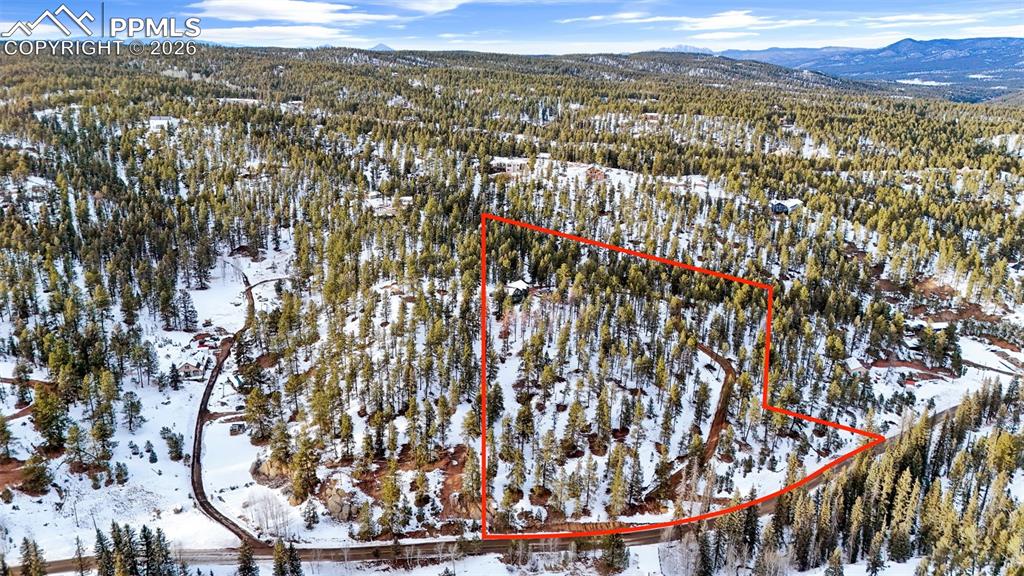 Image 42 of 47: Property Lines are approximate and not a survey