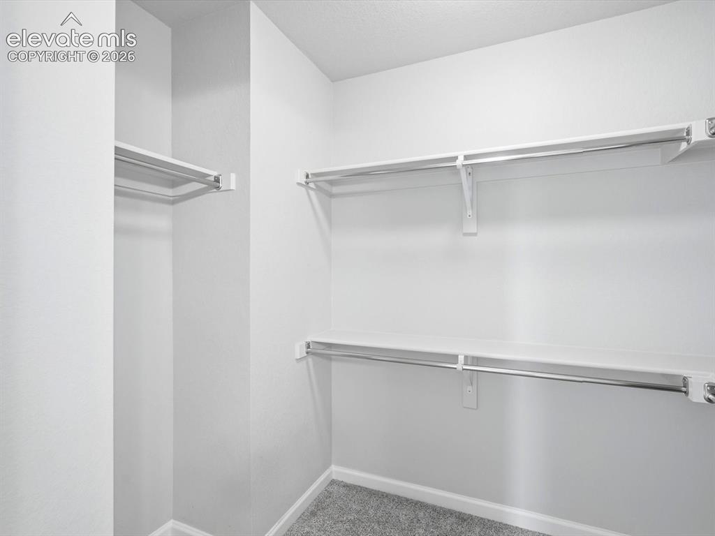 Image 31 of 44: Closet