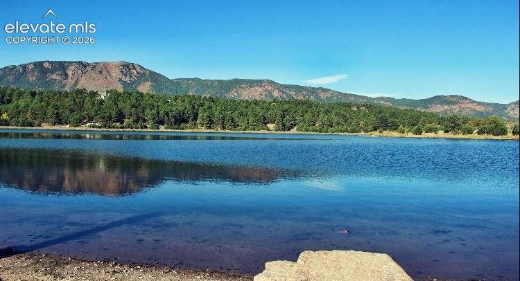 Image 41 of 44: Monument lake nearby!