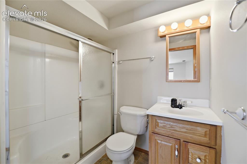 Image 22 of 41: Bathroom 3