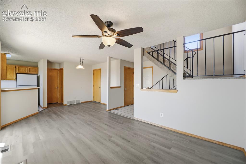 Image 5 of 41: Living Room
