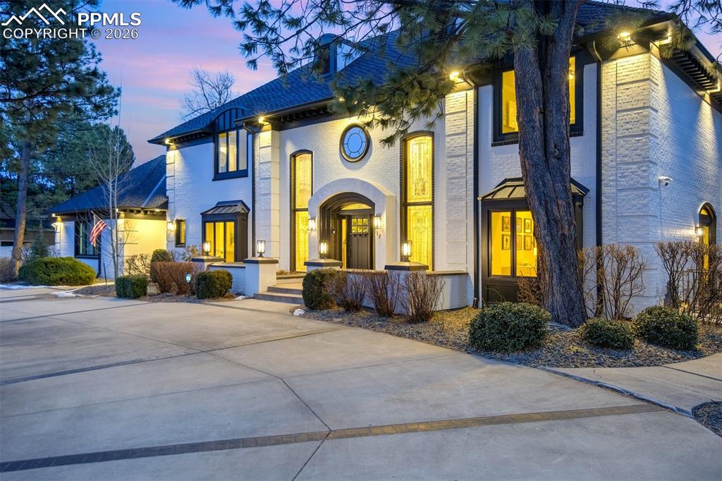 Image 1 of 50: Front of Structure