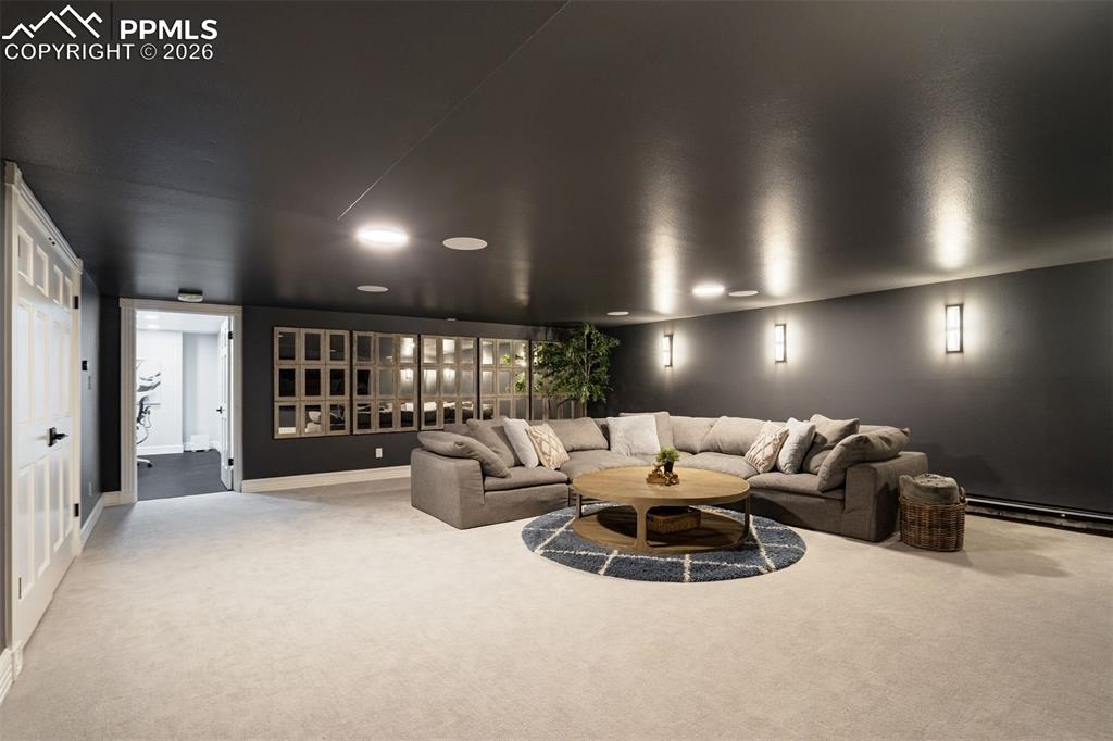 Image 42 of 50: Theater Room