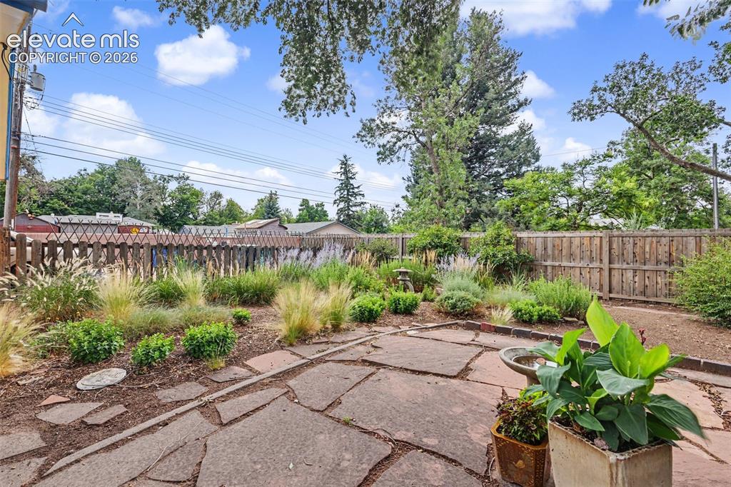 Image 16 of 22: Patio