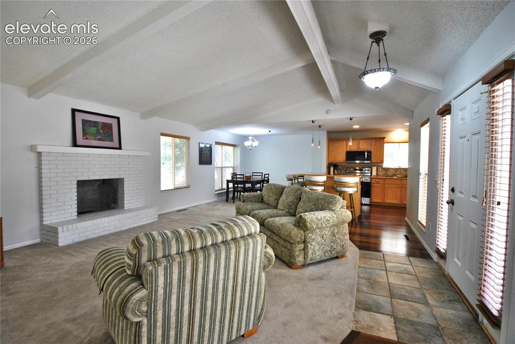 Image 4 of 35: Living Room
