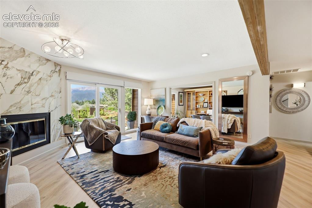 Image 12 of 50: Living Room