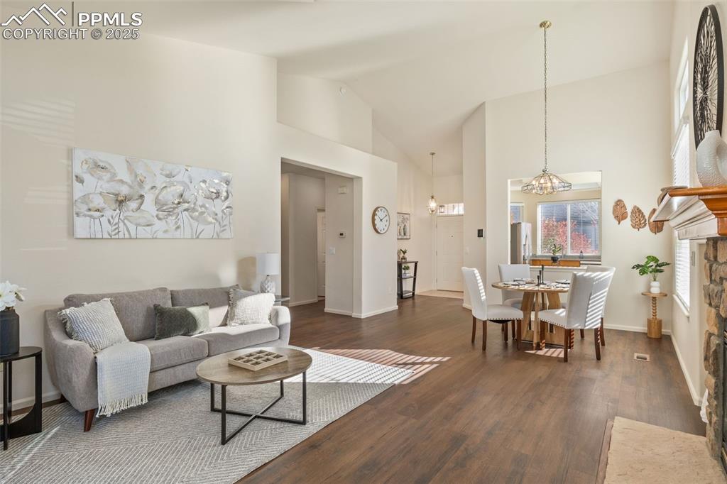 Image 11 of 42: Living Room