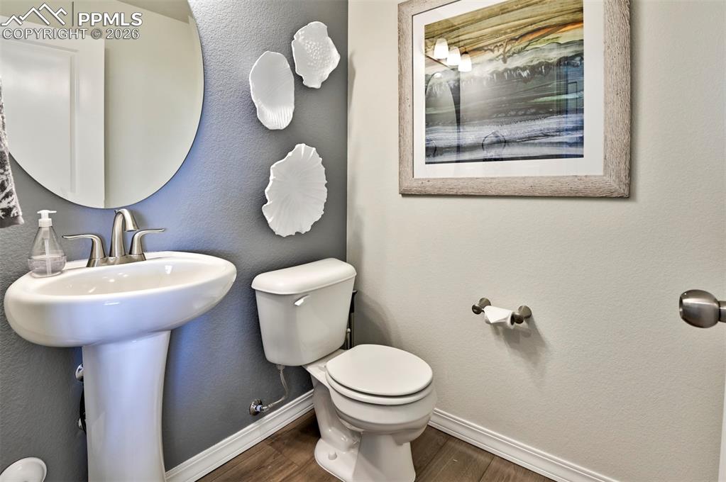 Image 9 of 35: Bathroom