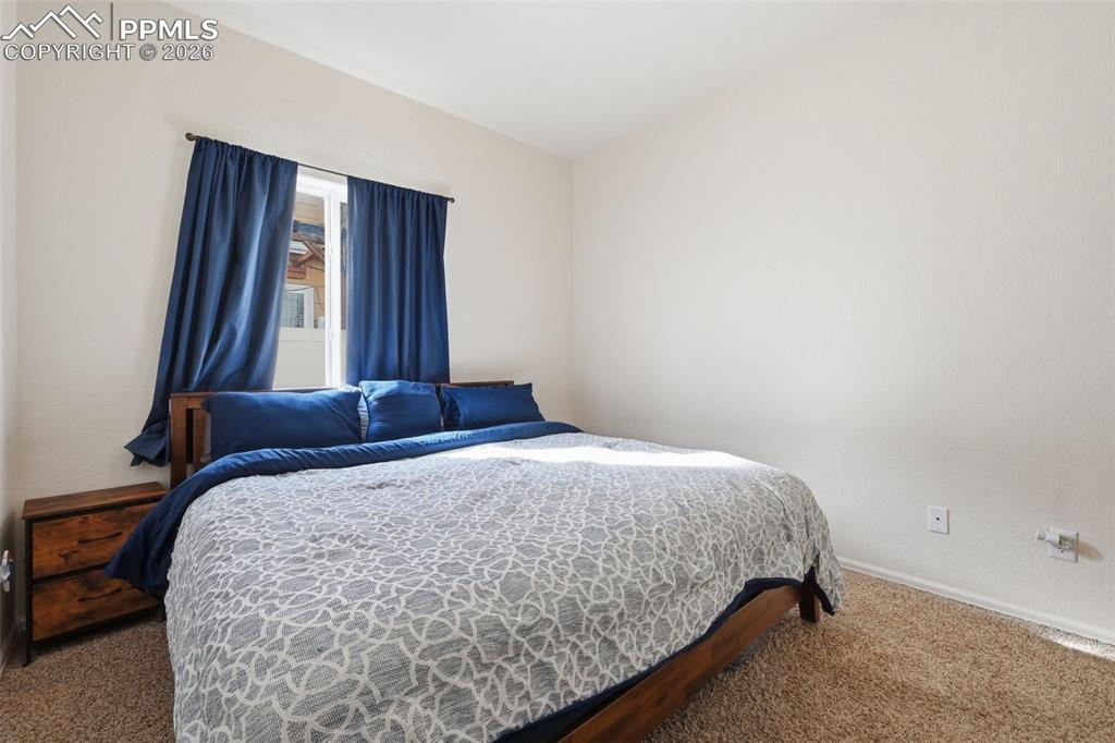 Image 18 of 41: Bedroom