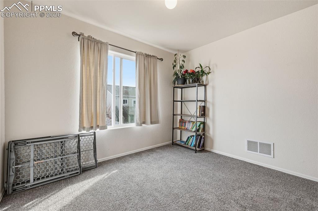 Image 20 of 41: Bathroom