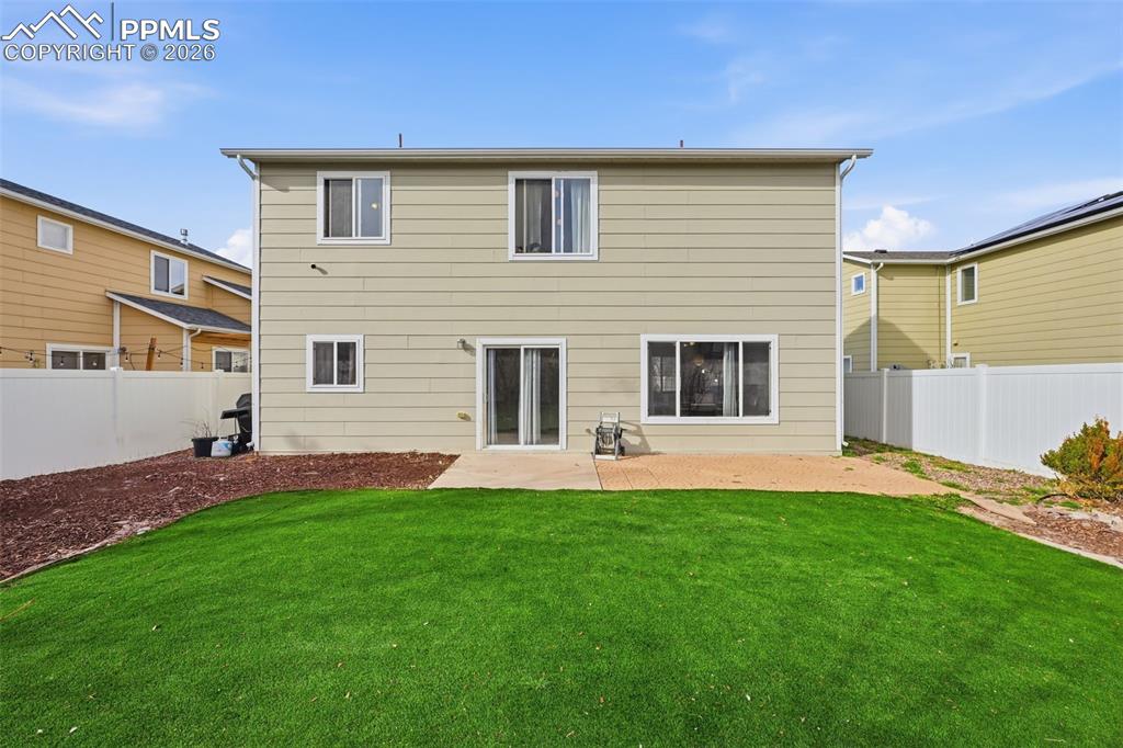 Image 34 of 41: Back of Structure