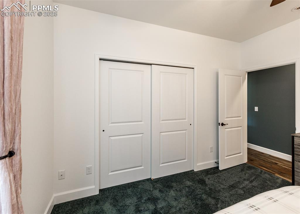 Image 20 of 35: Bedroom