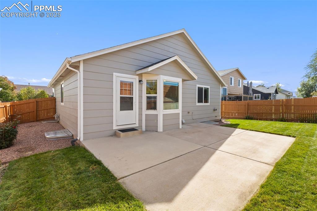 Image 33 of 34: Fully landscaped