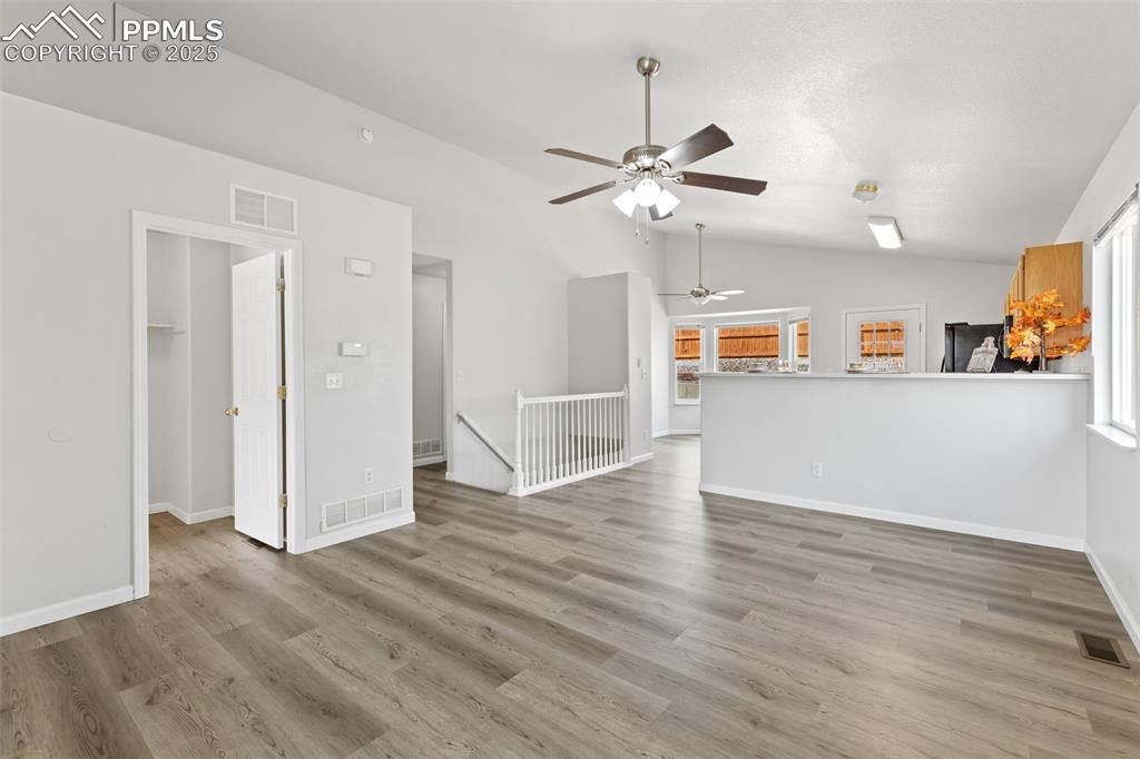 Image 5 of 34: Living Room