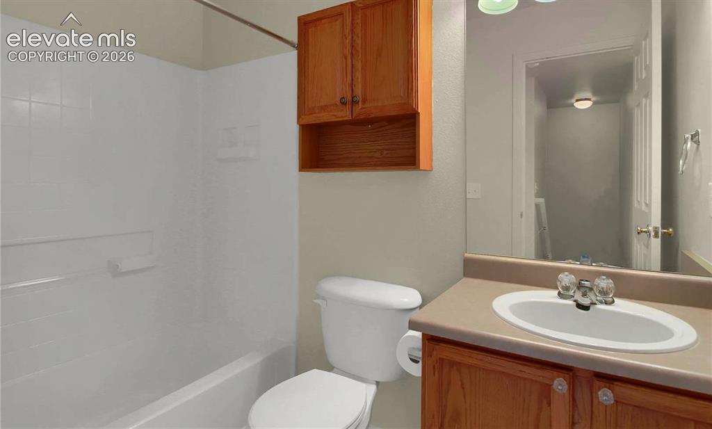 Image 12 of 24: When vacant full shared bath upper level