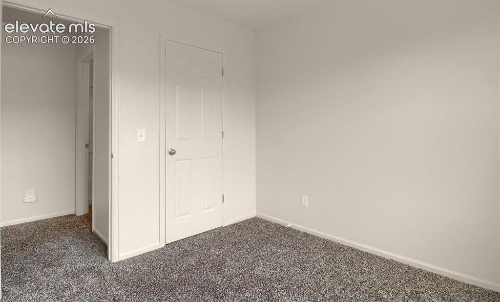 Image 14 of 24: When vacant bedroom 3 facing closet