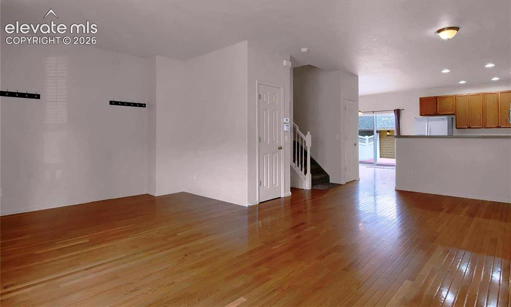 Image 3 of 24: when Vacent from Entrance