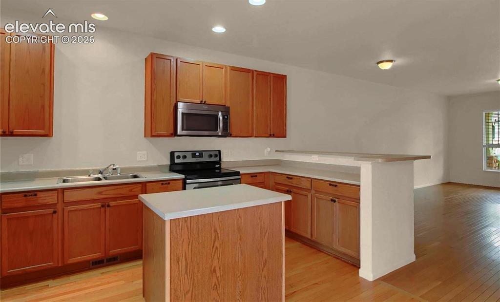 Image 6 of 24: When vacant kitchen angle 1