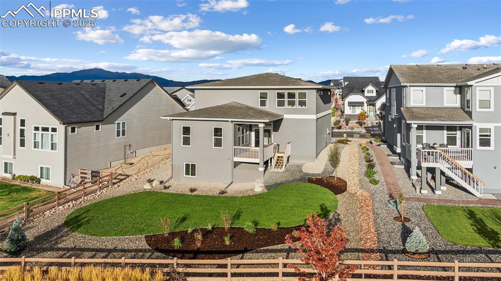 Image 34 of 41: Another view of the back yard!