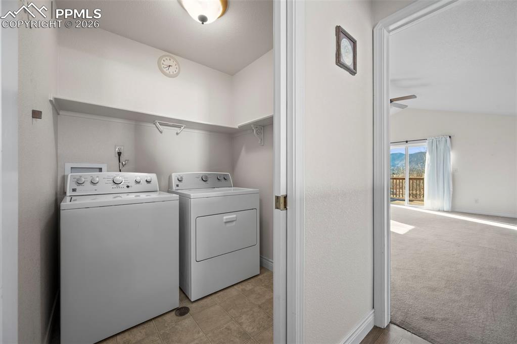 Image 27 of 49: Laundry