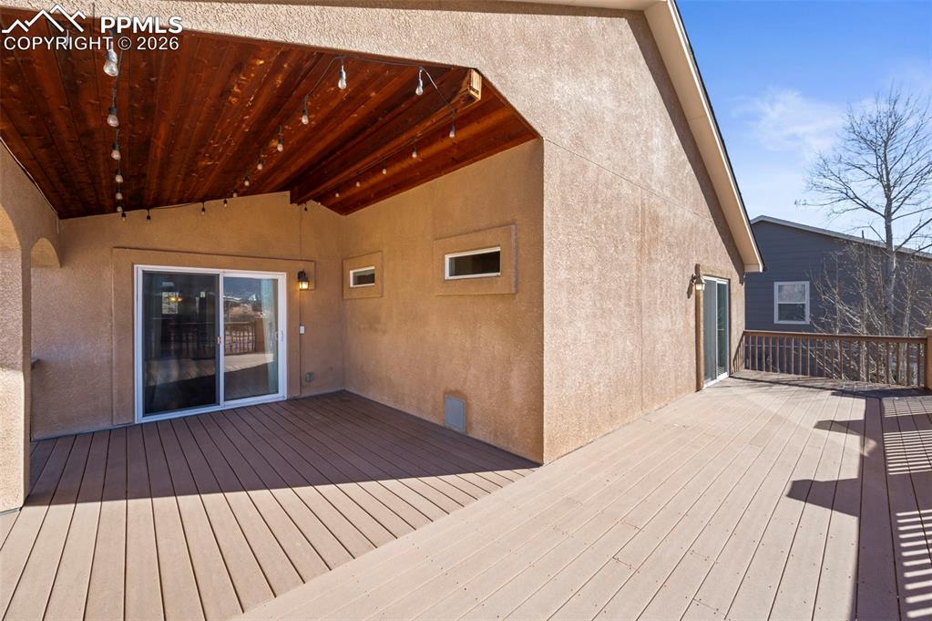 Image 42 of 49: Deck