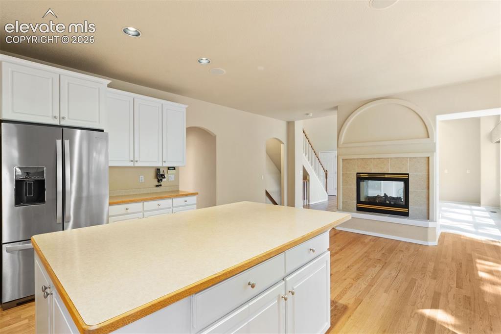 Image 17 of 50: Kitchen with large center island