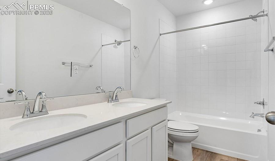 Image 13 of 22: No Description Available