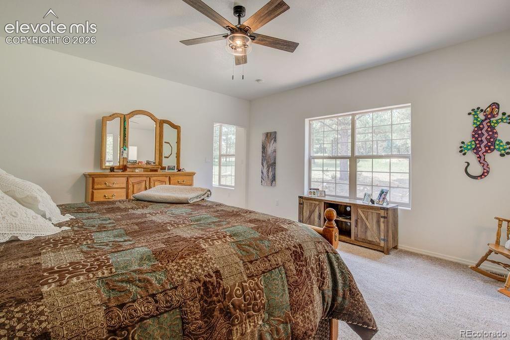 Image 12 of 44: Bedroom