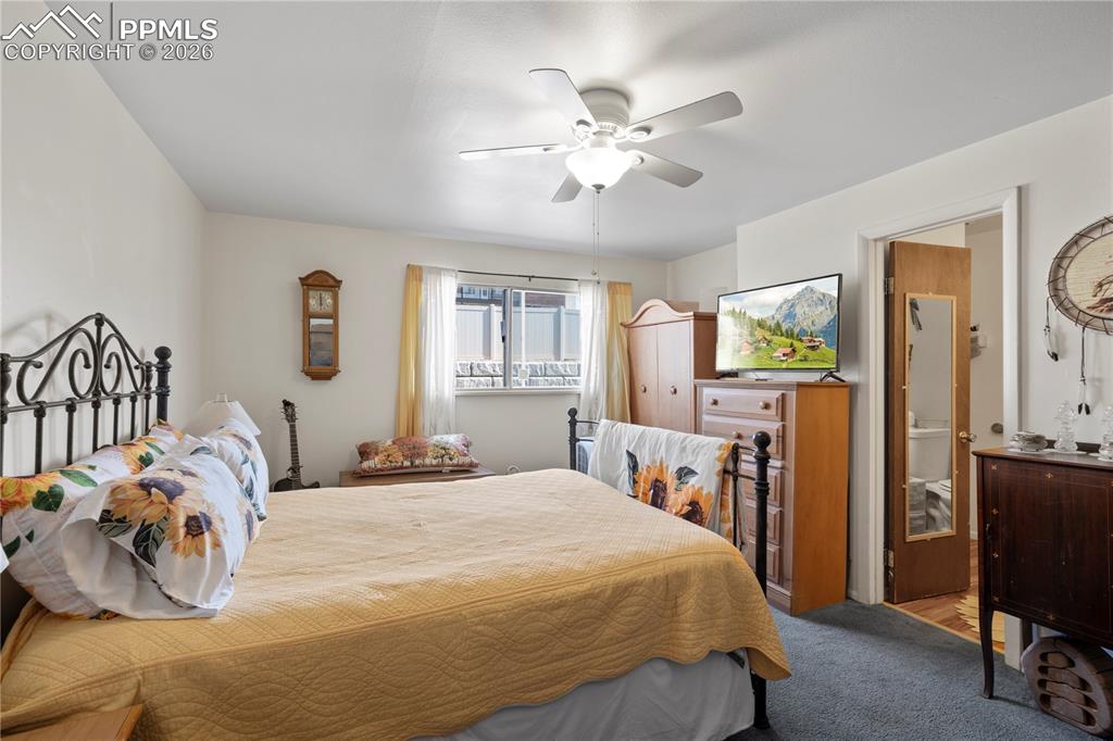 Image 19 of 35: Master Bathroom