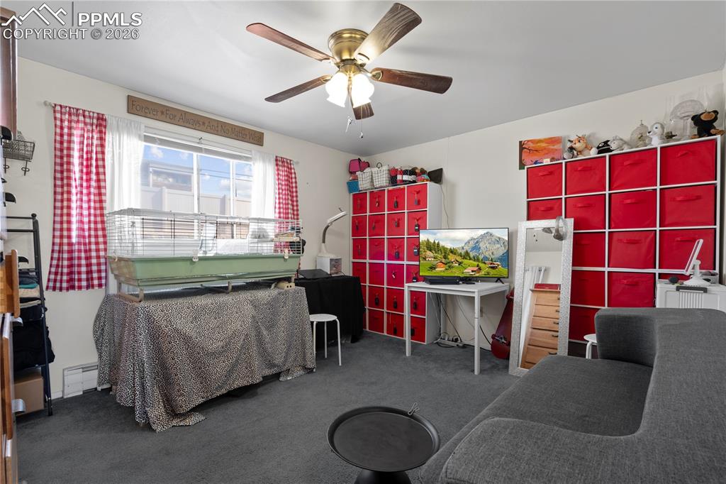 Image 24 of 35: Bedroom