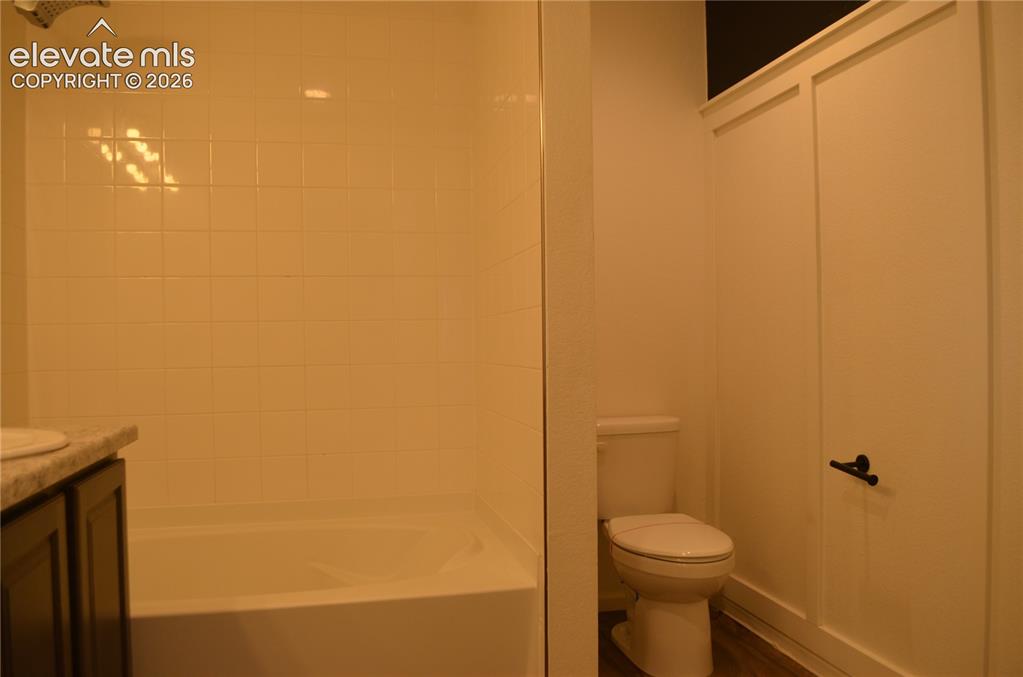 Image 27 of 30: Upper level hall bathroom