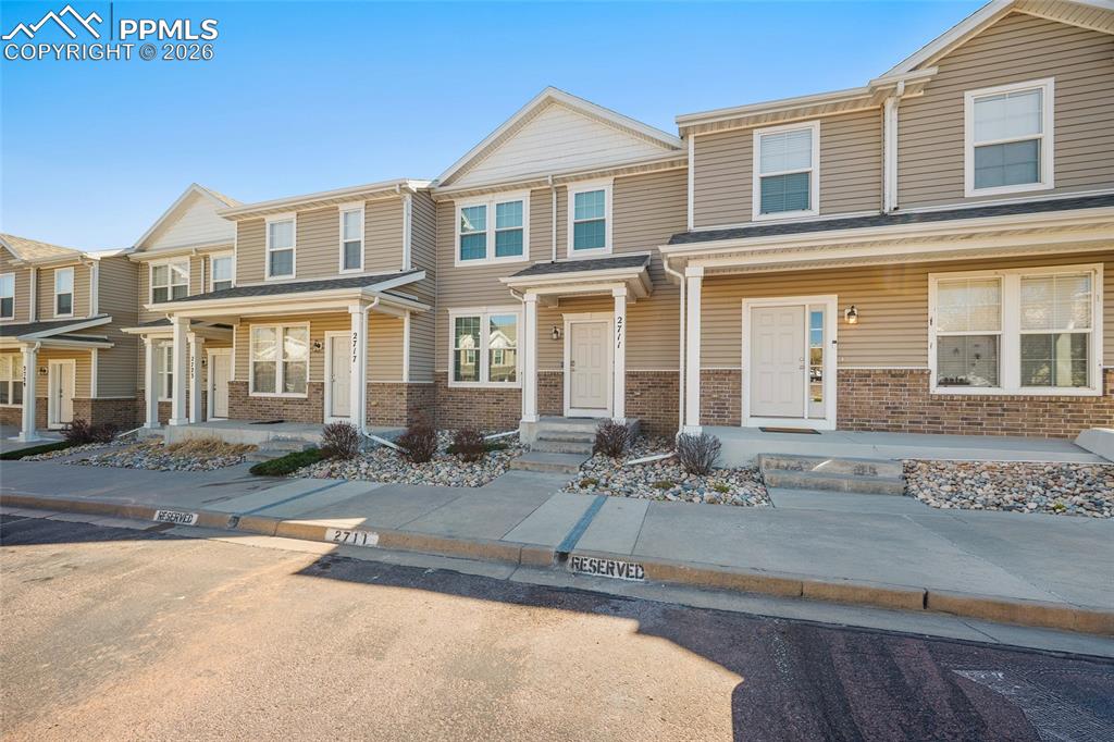 Image 2 of 34: Front of Structure