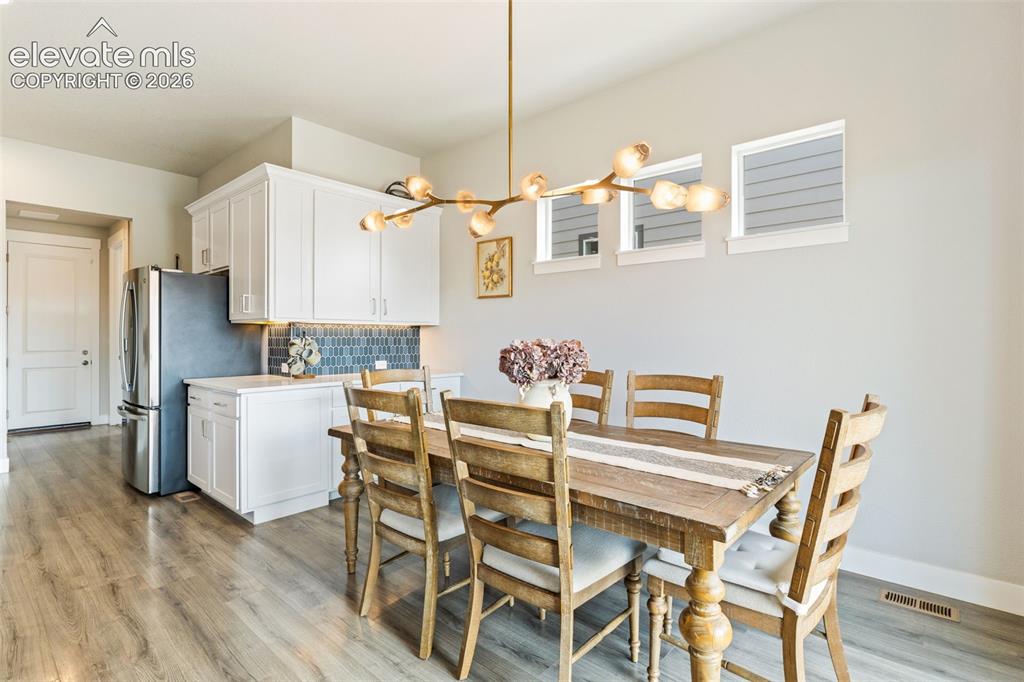 Image 13 of 38: Dining Area