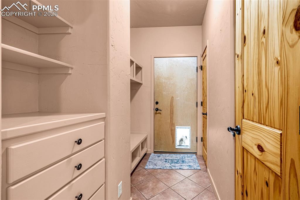 Image 11 of 45: Entry