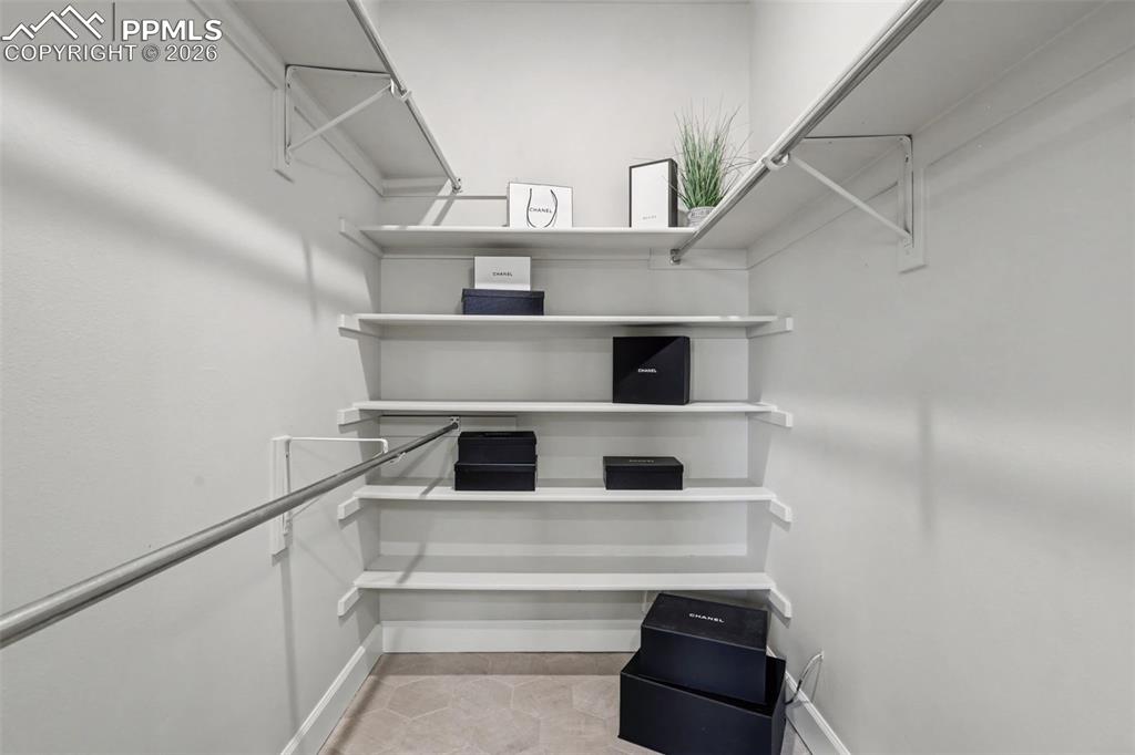 Image 19 of 49: Walk-In Closets