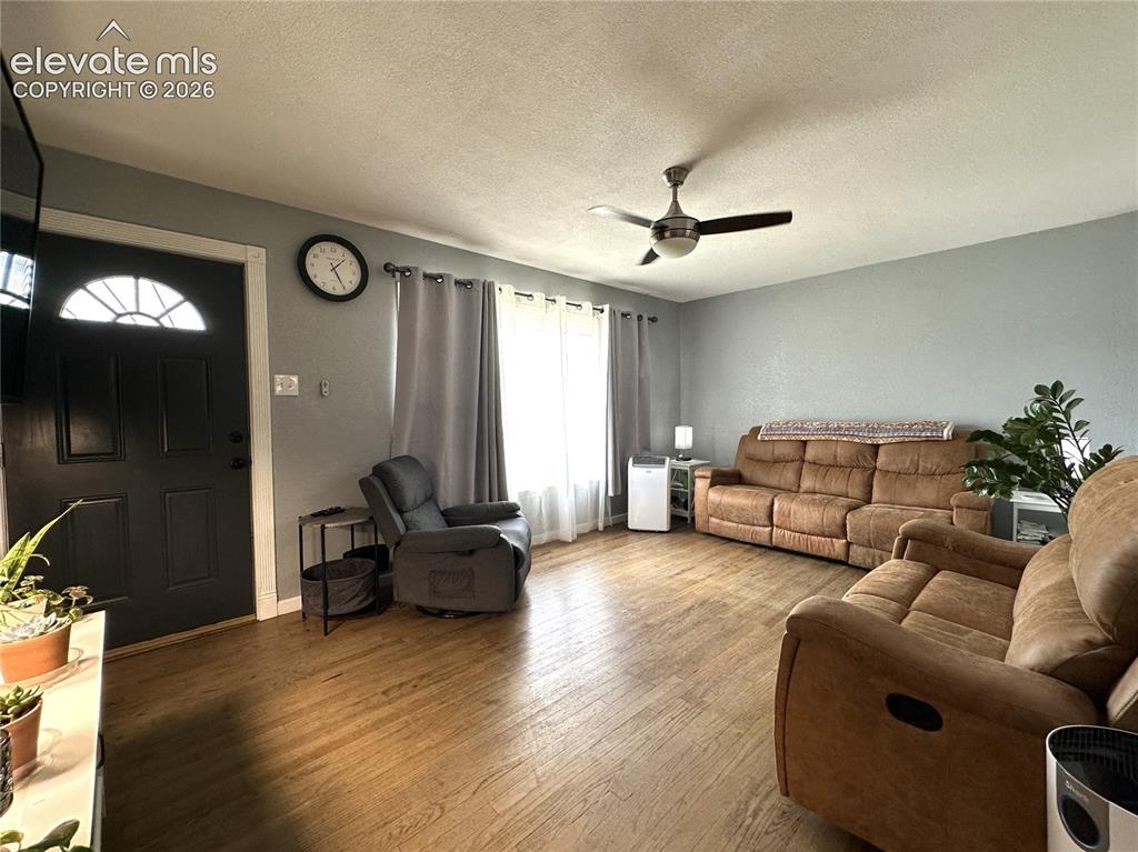 Image 3 of 14: Living Room