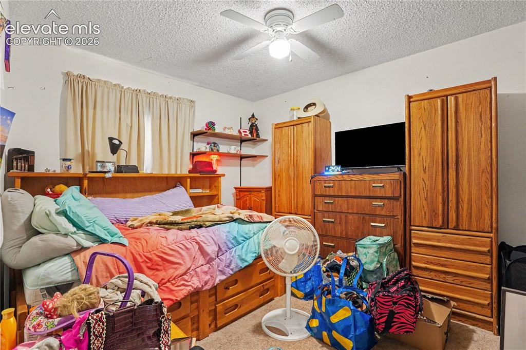 Image 12 of 31: Bedroom