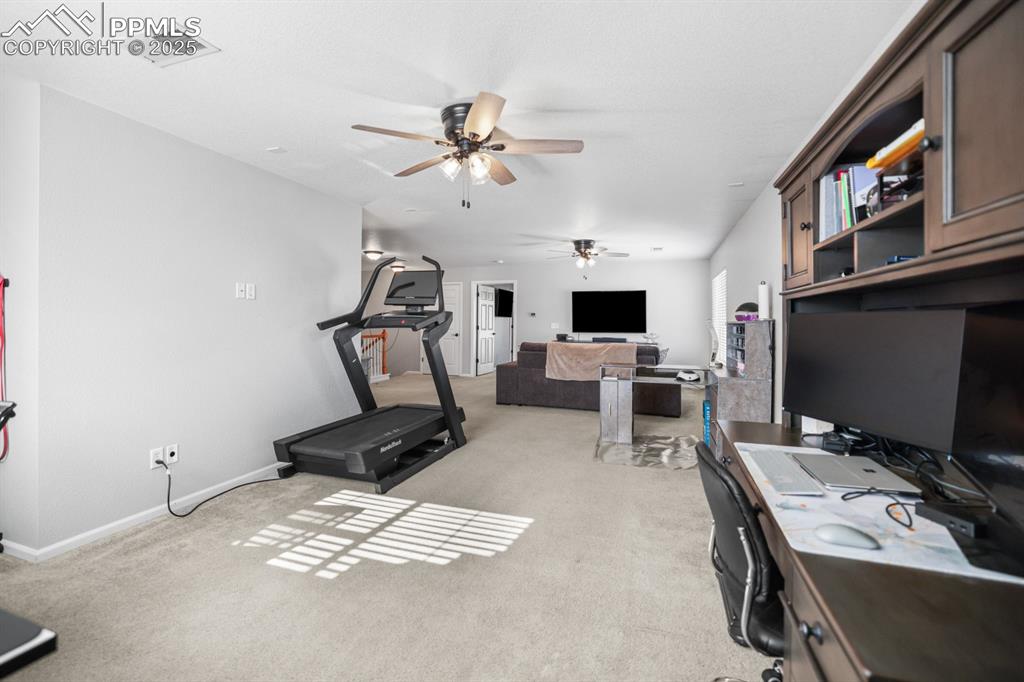 Image 28 of 49: Laundry