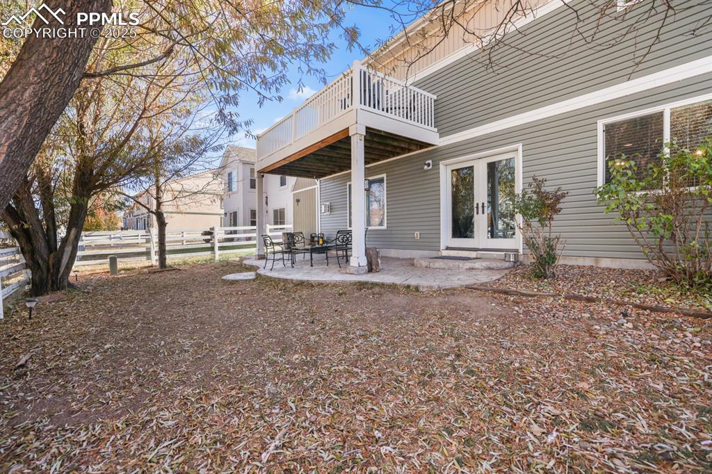 Image 38 of 49: Back of Structure