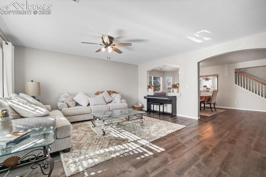 Image 4 of 49: Living Room