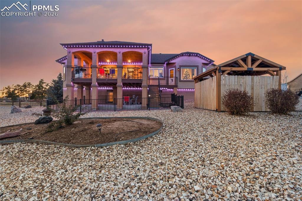 Image 47 of 50: Back of Structure