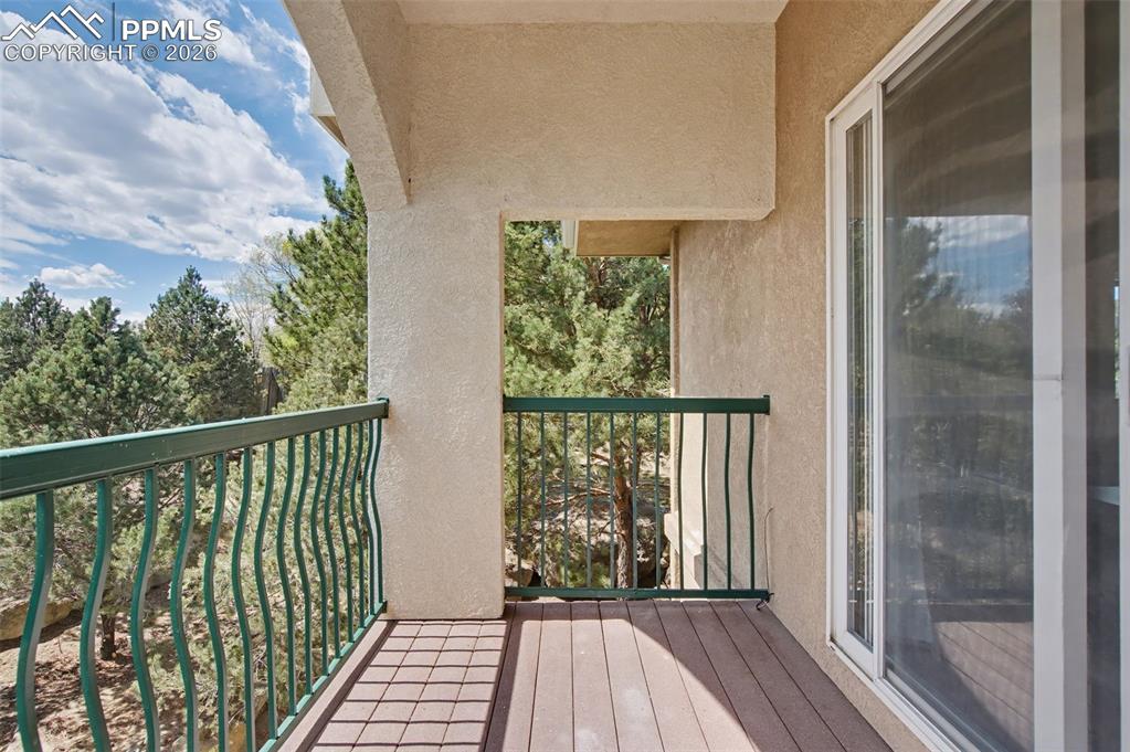 Image 20 of 25: Balcony