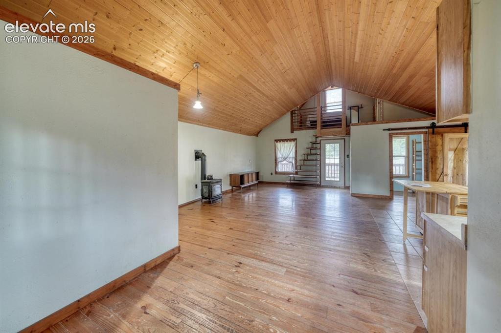 Image 8 of 39: Living Room