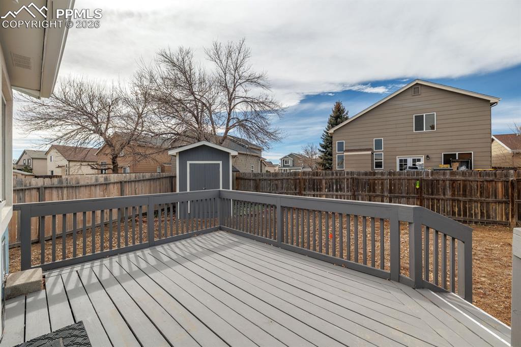 Image 28 of 37: Deck