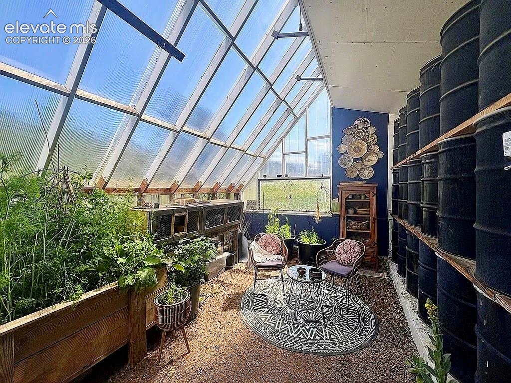 Image 36 of 46: Sun Room