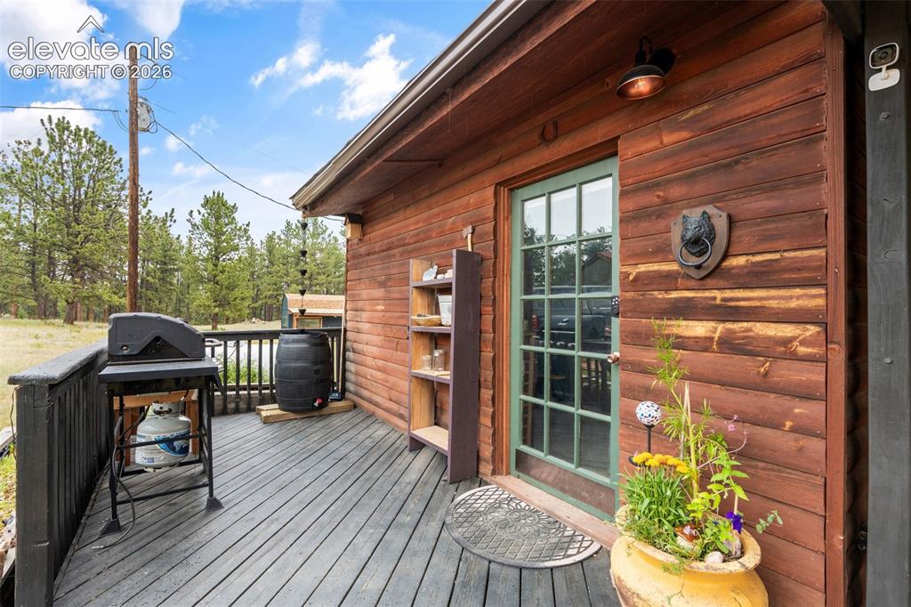 Image 5 of 46: Deck
