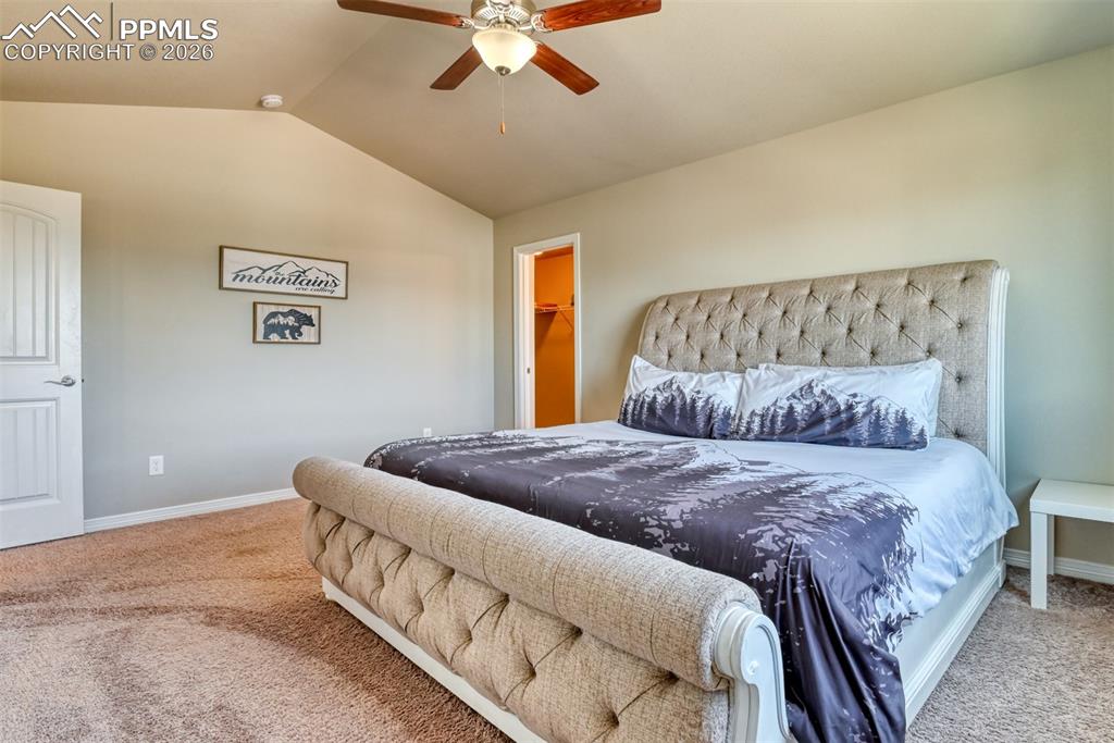 Image 10 of 21: Bedroom