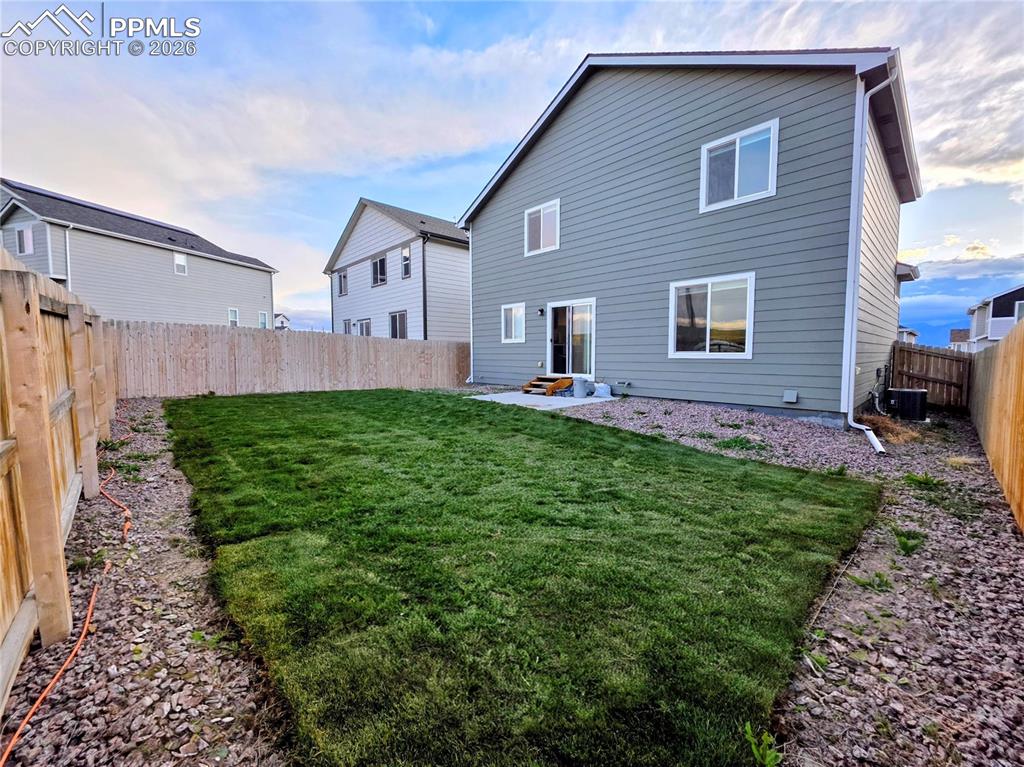 Image 21 of 21: Back of Structure